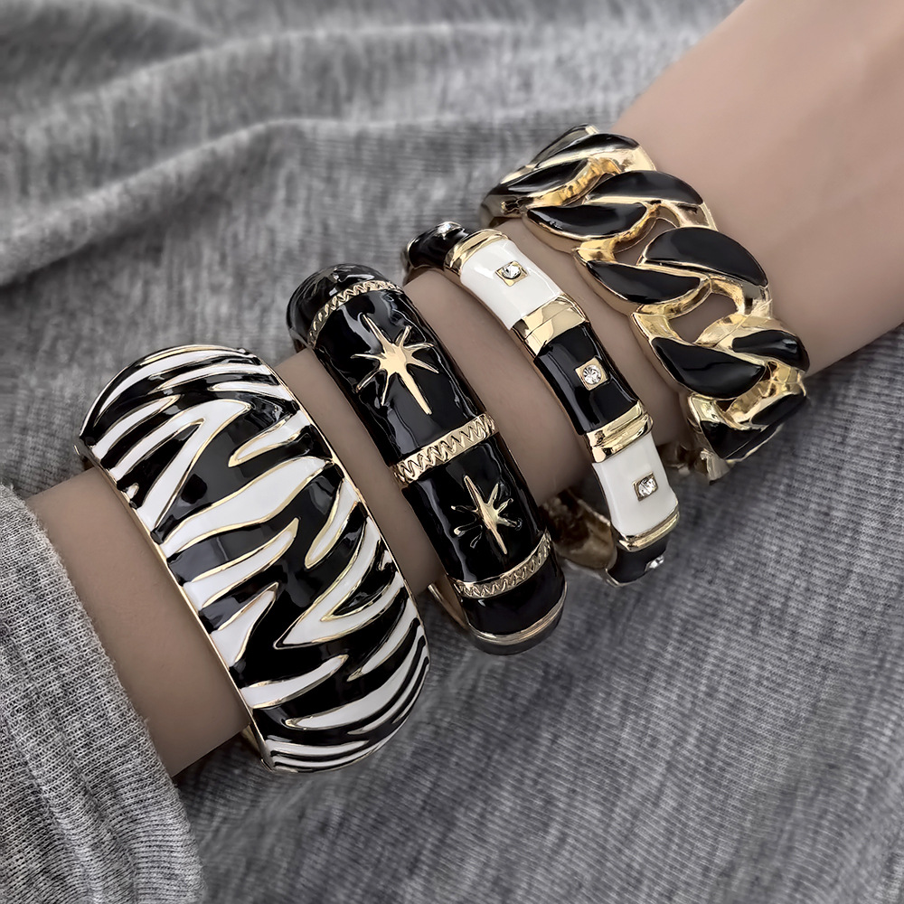 Bracelets larges ronds en méta - Zebra Tablet Accessories avis et prix