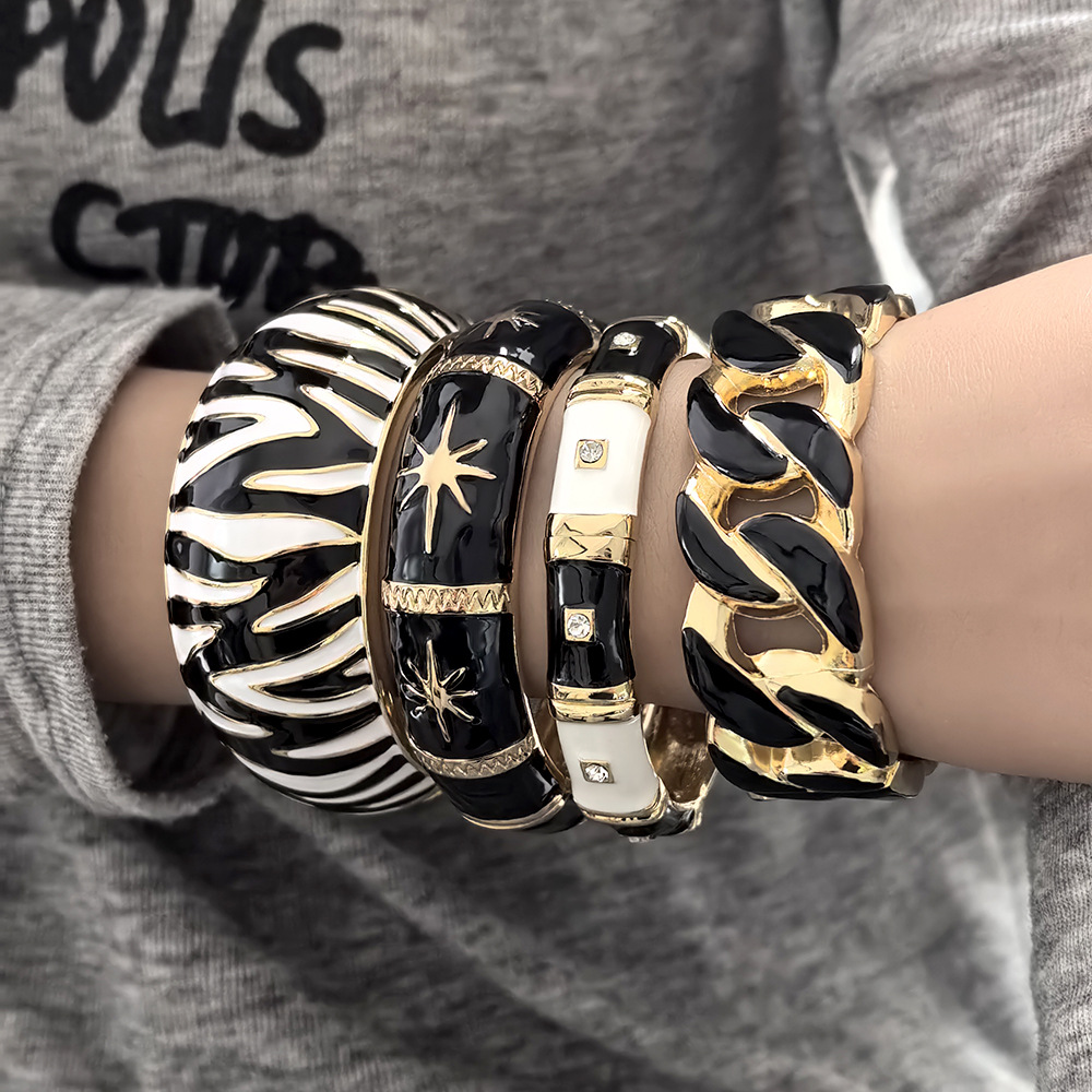 Bracelets larges ronds en méta - Zebra Tablet Accessories avis et prix